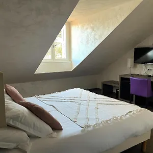https://les-olivades-gap-05000.fr-provencehotel.com